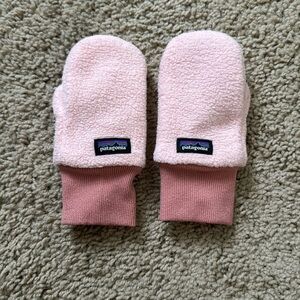 Patagonia Baby Girl Mittens